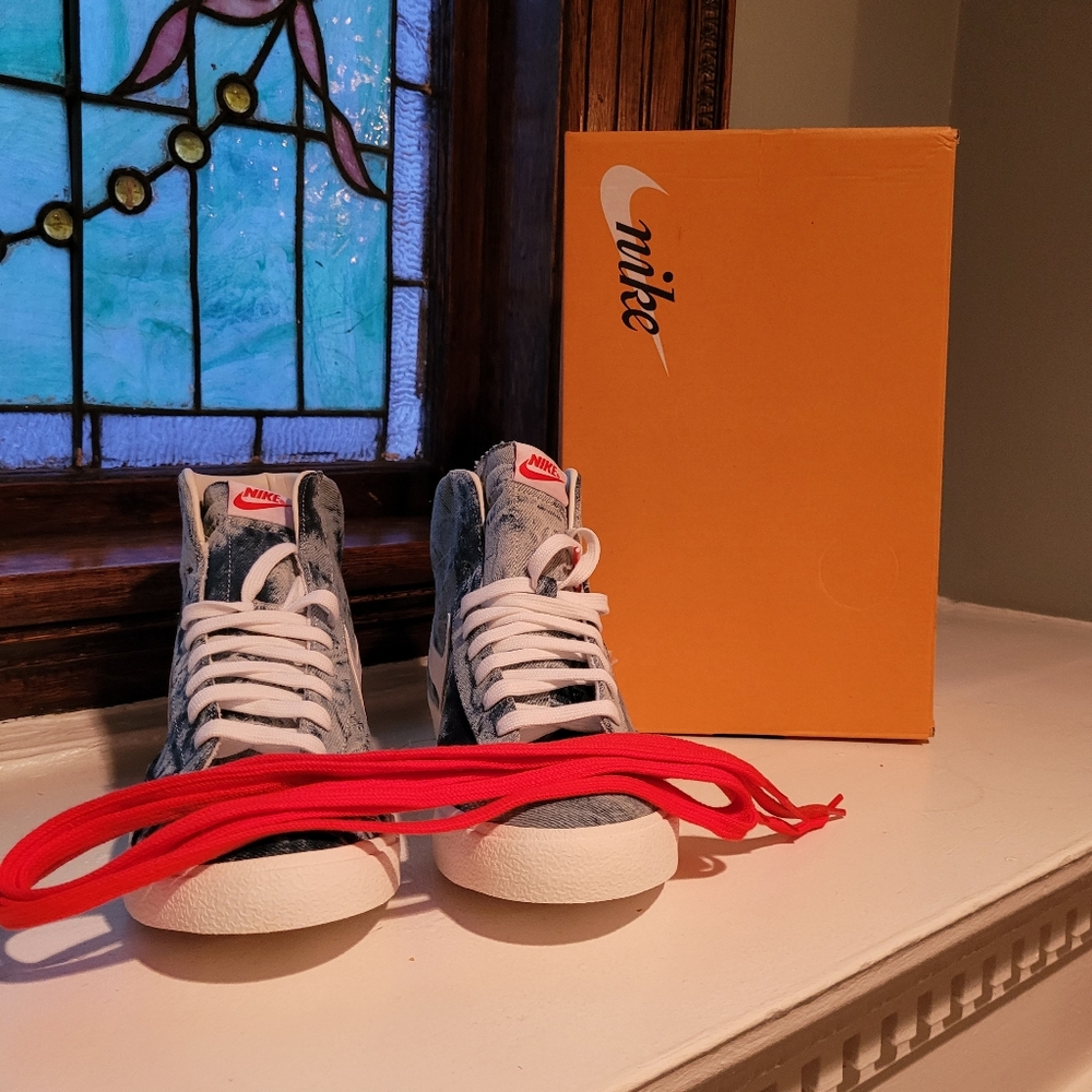 Nike Blazer Mid '77 Women's